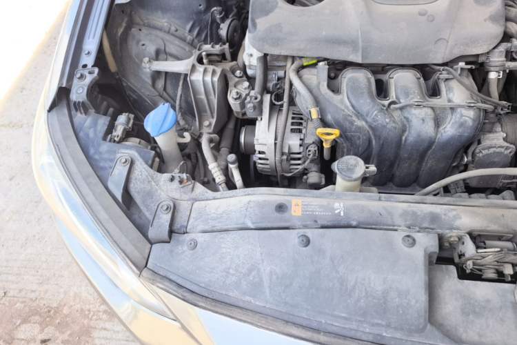 Used Hyundai Elantra (6th Generation / Lingdong) 2016 1.6L Automatic ZhiXuan – Elite Version Engine Bay Right