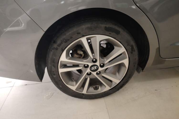 Used Hyundai Elantra (6th Generation / Lingdong) 2016 1.6L Automatic ZhiXuan – Elite Version Exterior 2