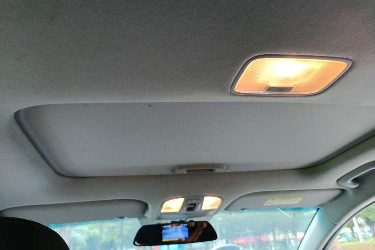 Used Hyundai Elantra (6th Generation / Lingdong) 2016 1.6L Automatic ZhiXuan – Elite Version Headliner