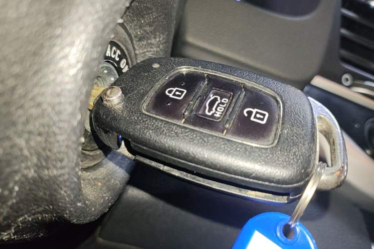 Used Hyundai Elantra (6th Generation / Lingdong) 2016 1.6L Automatic ZhiXuan – Elite Version Interior 1