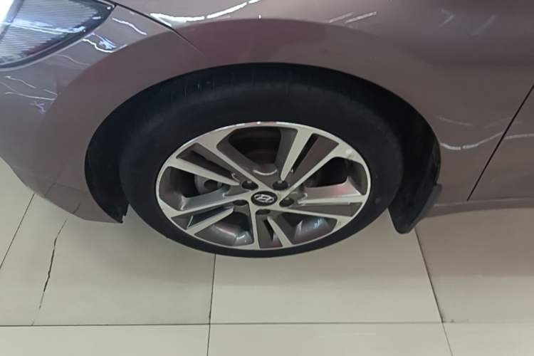 Used Hyundai Elantra (6th Generation / Lingdong) 2016 1.6L Automatic ZhiXuan – Elite Version Left Front Wheel Hub