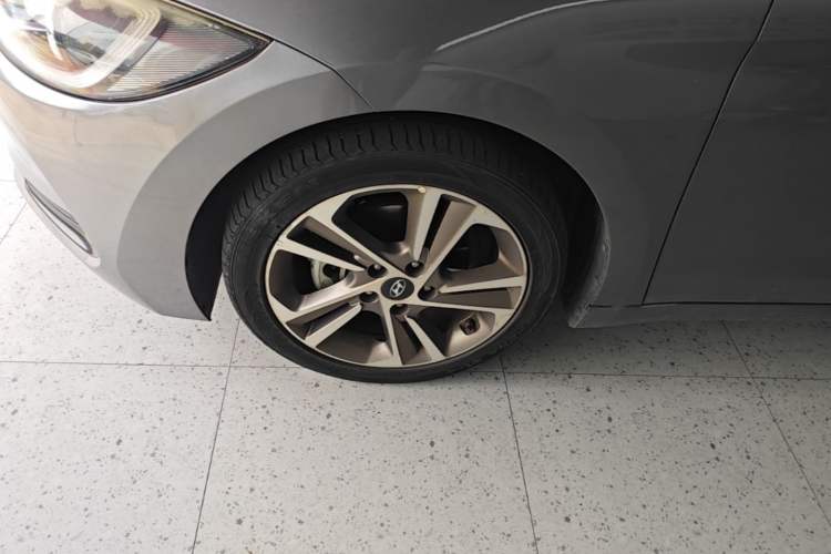 Used Hyundai Elantra (6th Generation / Lingdong) 2016 1.6L Automatic ZhiXuan · Luxury Version Left Front Wheel Hub
