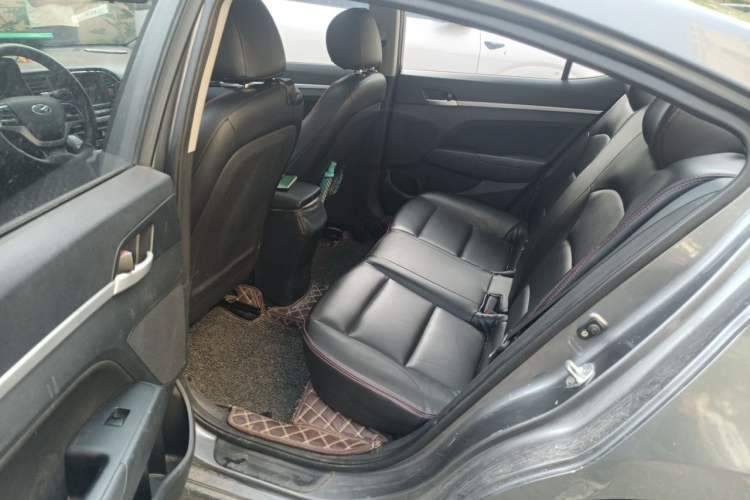 Used Hyundai Elantra (6th Generation / Lingdong) 2016 1.6L Automatic ZhiXuan – Elite Version Left Rear Seat