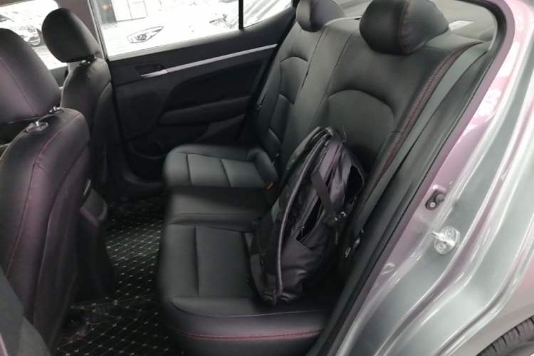 Used Hyundai Elantra (6th Generation / Lingdong) 2016 1.6L Automatic ZhiXuan – Elite Version Left Rear Seat