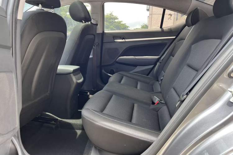 Used Hyundai Elantra (6th Generation / Lingdong) 2016 1.6L Automatic ZhiXuan – Elite Version Left Rear Seat