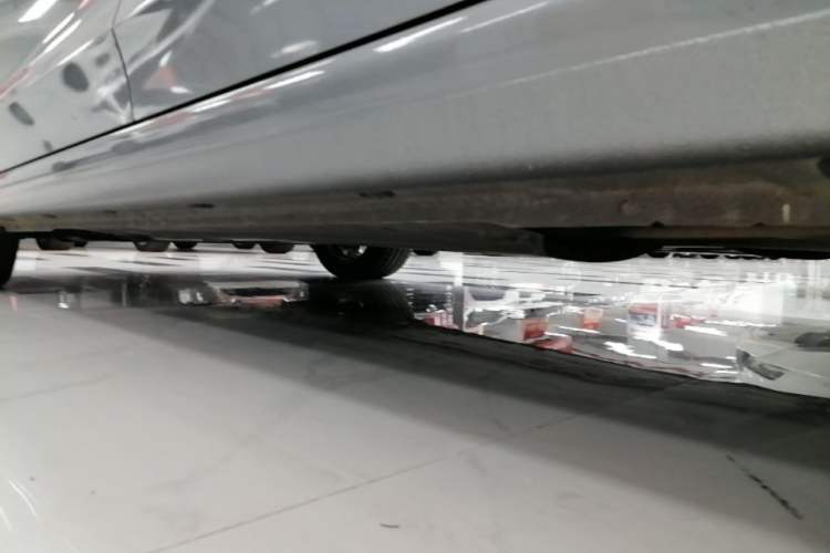 Used Hyundai Elantra (6th Generation / Lingdong) 2016 1.6L Automatic ZhiXuan – Elite Version Left Side Sill