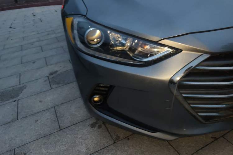 Used Hyundai Elantra (6th Generation / Lingdong) 2016 1.6L Automatic ZhiXuan – Elite Version Right Front Headlight