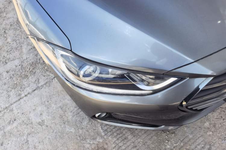 Used Hyundai Elantra (6th Generation / Lingdong) 2016 1.6L Automatic ZhiXuan – Elite Version Right Front Headlight