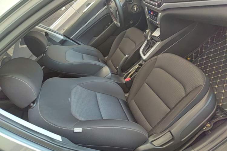 Used Hyundai Elantra (6th Generation / Lingdong) 2016 1.6L Automatic ZhiXuan – Elite Version Right Front Seat