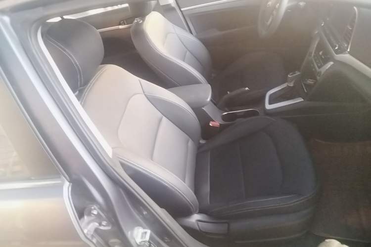 Used Hyundai Elantra (6th Generation / Lingdong) 2016 1.6L Automatic ZhiXuan – Elite Version Right Front Seat
