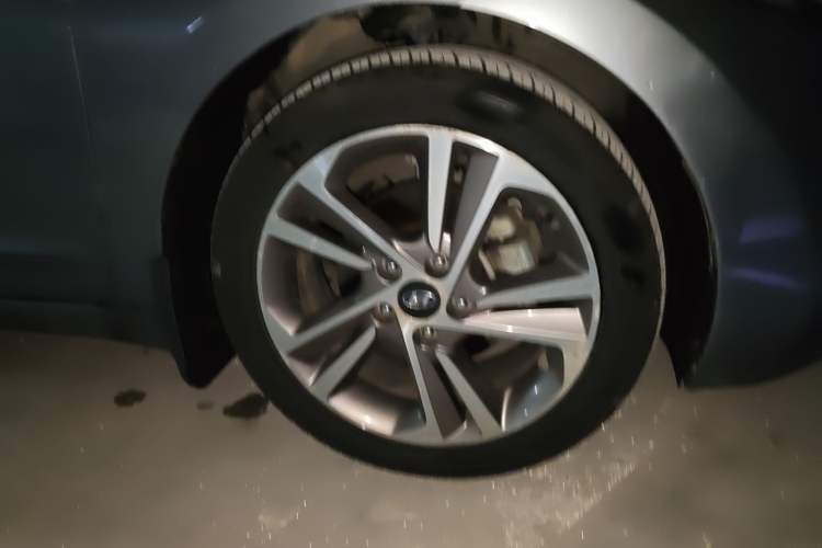 Used Hyundai Elantra (6th Generation / Lingdong) 2016 1.6L Automatic ZhiXuan – Elite Version Right Front Wheel Hub