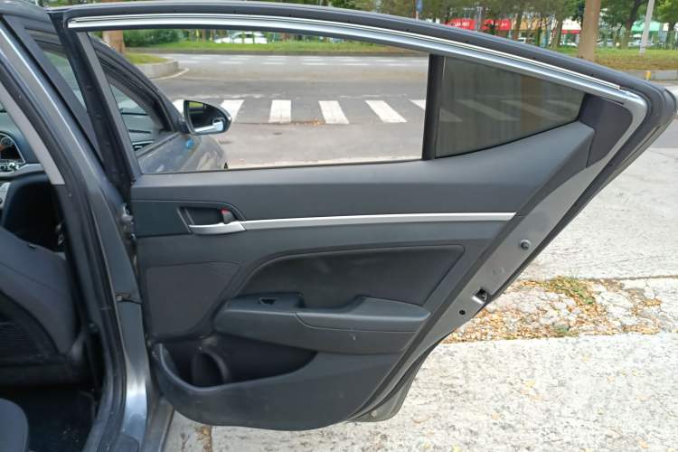 Used Hyundai Elantra (6th Generation / Lingdong) 2016 1.6L Automatic ZhiXuan – Elite Version Right Rear Door Interior