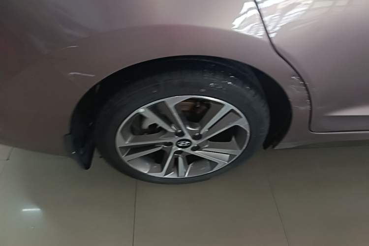 Used Hyundai Elantra (6th Generation / Lingdong) 2016 1.6L Automatic ZhiXuan – Elite Version Right Rear Wheel Hub