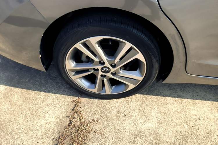 Used Hyundai Elantra (6th Generation / Lingdong) 2016 1.6L Automatic ZhiXuan – Elite Version Right Rear Wheel Hub