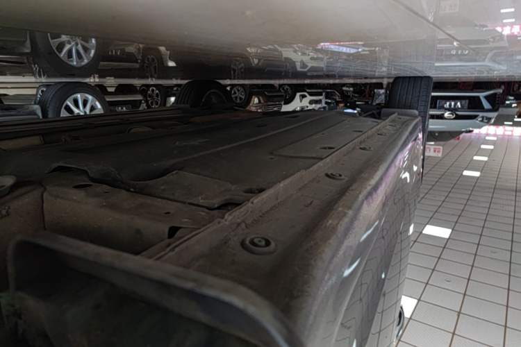 Used Hyundai Elantra (6th Generation / Lingdong) 2016 1.6L Automatic ZhiXuan – Elite Version Right Side Sill