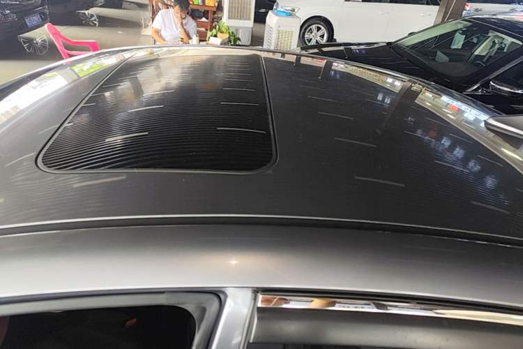 Used Hyundai Elantra (6th Generation / Lingdong) 2016 1.6L Automatic ZhiXuan – Elite Version Roof