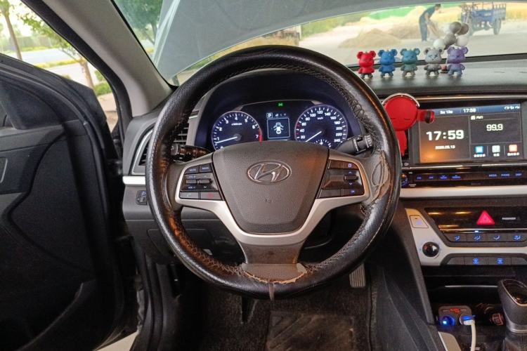 Used Hyundai Elantra (6th Generation / Lingdong) 2016 1.6L Automatic ZhiXuan – Elite Version Steering Wheel
