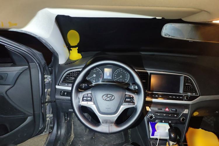 Used Hyundai Elantra (6th Generation / Lingdong) 2016 1.6L Automatic ZhiXuan – Elite Version Steering Wheel
