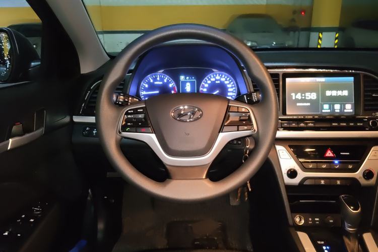 Used Hyundai Elantra (6th Generation / Lingdong) 2016 1.6L Automatic ZhiXuan – Elite Version Steering Wheel