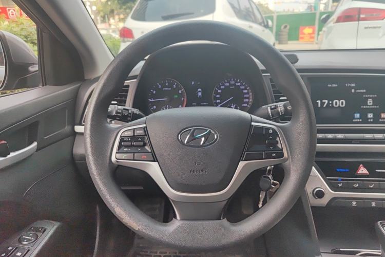 Used Hyundai Elantra (6th Generation / Lingdong) 2016 1.6L Automatic ZhiXuan – Elite Version Steering Wheel