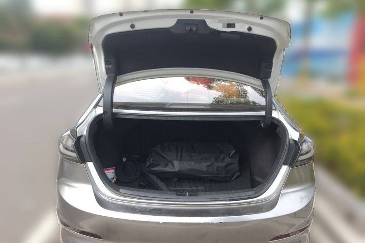 Used Hyundai Elantra (6th Generation / Lingdong) 2016 1.6L Automatic ZhiXuan – Elite Version Trunk