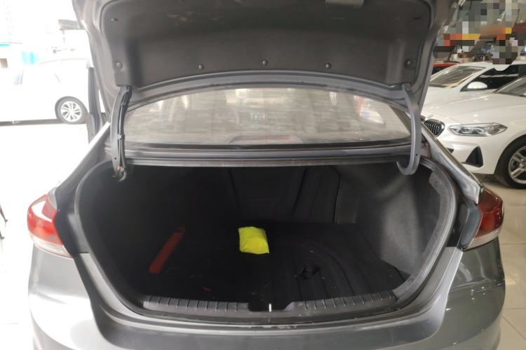 Used Hyundai Elantra (6th Generation / Lingdong) 2016 1.6L Automatic ZhiXuan – Elite Version Trunk