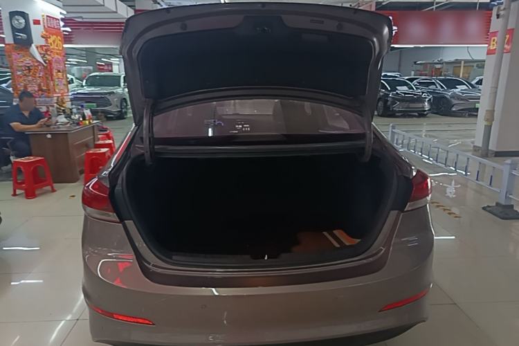 Used Hyundai Elantra (6th Generation / Lingdong) 2016 1.6L Automatic ZhiXuan – Elite Version Trunk