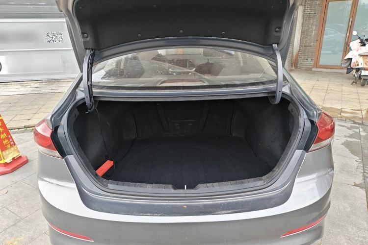Used Hyundai Elantra (6th Generation / Lingdong) 2016 1.6L Automatic ZhiXuan – Elite Version Trunk