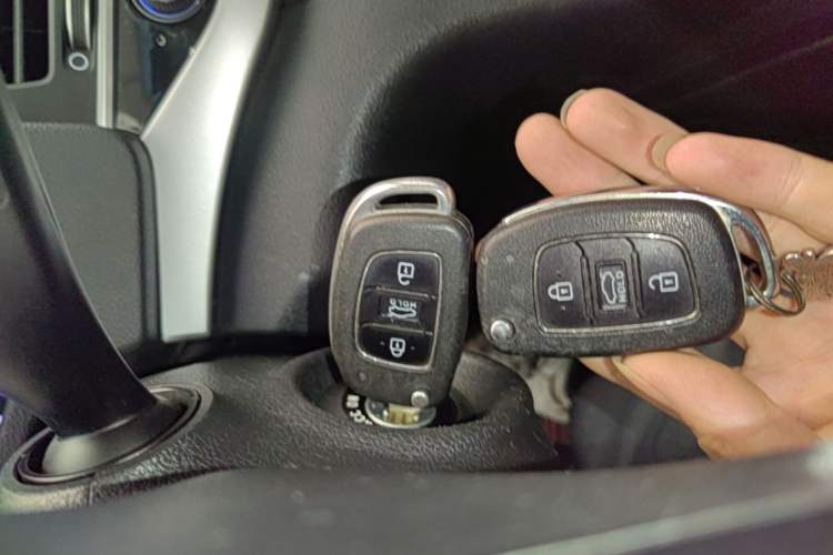Used Hyundai Elantra (6th Generation / Lingdong) 2016 1.6L Automatic ZhiXuan – Elite Version Vehicle Key