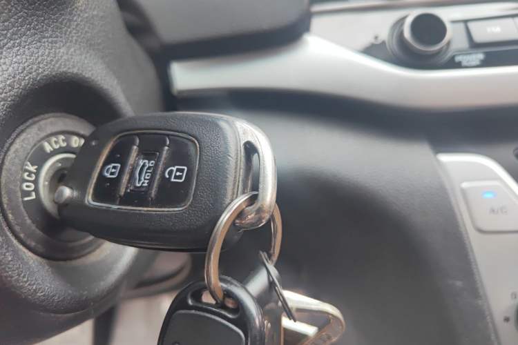 Used Hyundai Elantra (6th Generation / Lingdong) 2016 1.6L Automatic ZhiXuan – Elite Version Vehicle Key