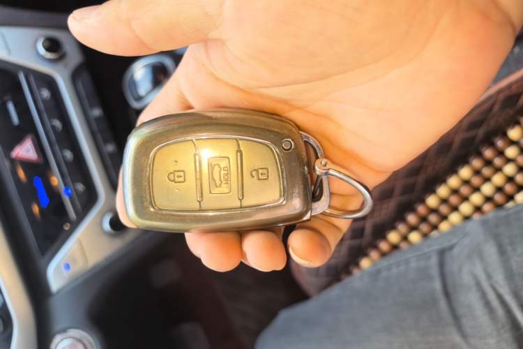 Used Hyundai Elantra (6th Generation / Lingdong) 2016 1.6L Automatic ZhiXuan – Elite Version Vehicle Key