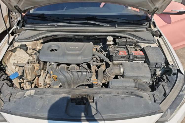 Used Hyundai Elantra (6th Generation / Lingdong) 2016 1.6L Automatic ZhiXuan – Elite Version Engine Bay