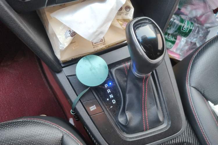 Used Hyundai Elantra (6th Generation / Lingdong) 2016 1.4T Dual-Clutch Xuan Dong·Elite Version Gear Lever
