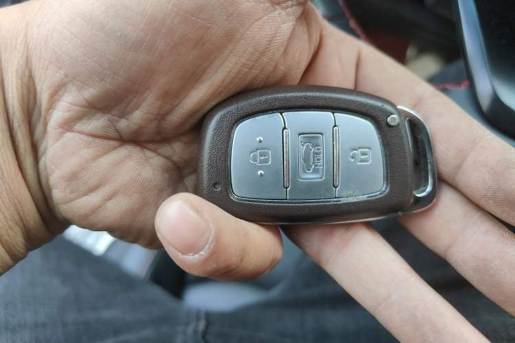 Used Hyundai Elantra (6th Generation / Lingdong) 2016 1.4T Dual-Clutch Xuan Dong·Elite Version Vehicle Key