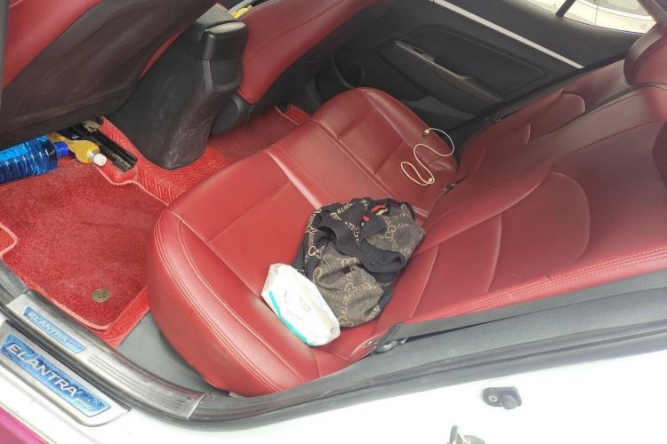 Used Hyundai Elantra (6th Generation / Lingdong) 2016 1.6L Automatic ZhiXuan – Elite Version Left Rear Seat