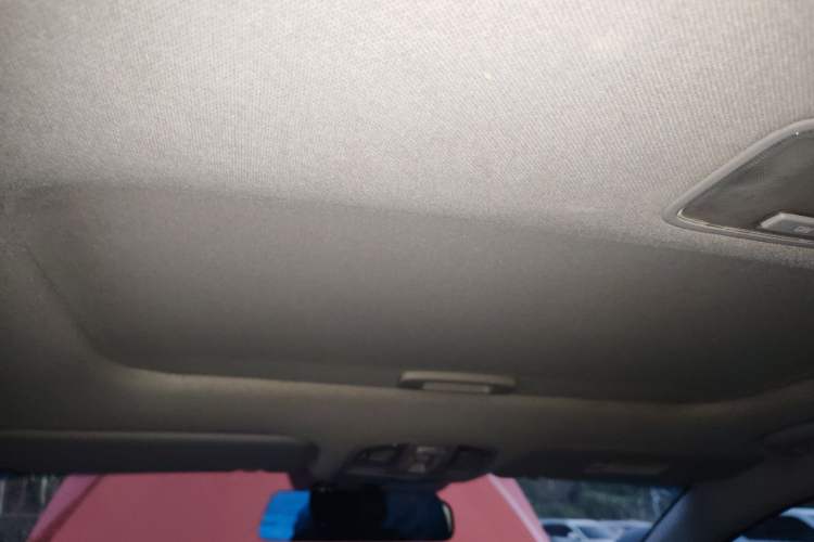 Used Hyundai Elantra (6th Generation / Lingdong) 2016 1.6L Automatic ZhiXuan – Elite Version Headliner