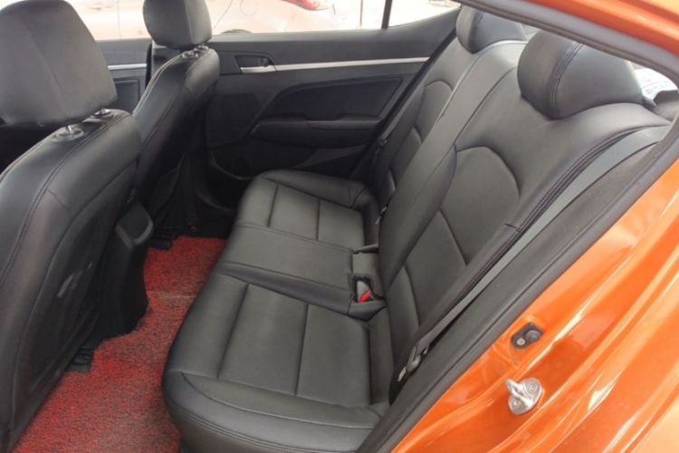 Used Hyundai Elantra (6th Generation / Lingdong) 2016 1.6L Automatic ZhiXuan – Elite Version Interior 3