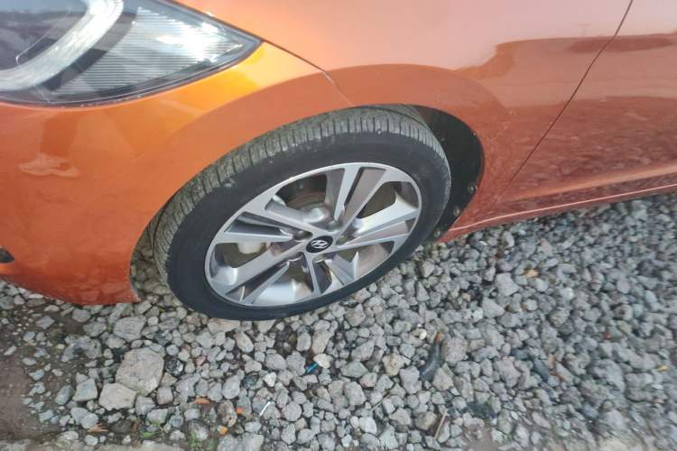 Used Hyundai Elantra (6th Generation / Lingdong) 2016 1.6L Automatic ZhiXuan – Elite Version Left Front Wheel Hub