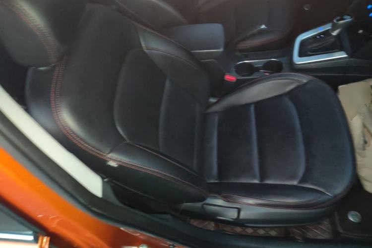 Used Hyundai Elantra (6th Generation / Lingdong) 2016 1.6L Automatic ZhiXuan – Elite Version Right Front Seat