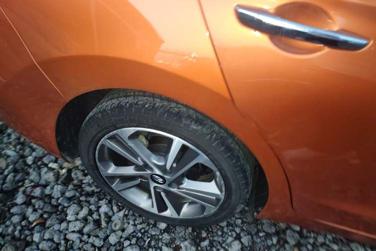 Used Hyundai Elantra (6th Generation / Lingdong) 2016 1.6L Automatic ZhiXuan – Elite Version Right Rear Wheel Hub