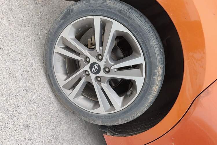 Used Hyundai Elantra (6th Generation / Lingdong) 2016 1.6L Automatic ZhiXuan – Elite Version Right Rear Wheel Hub