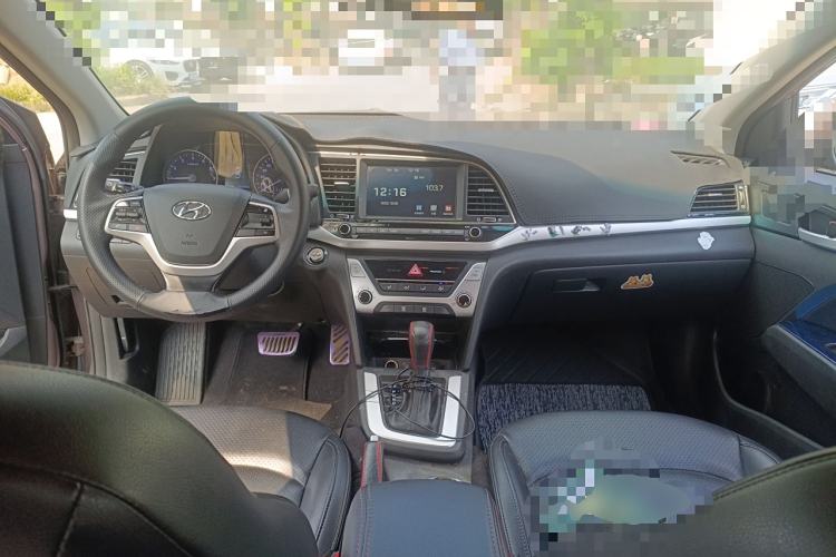 Used Hyundai Elantra (6th Generation / Lingdong) 2016 1.6L Automatic ZhiXuan – Elite Version Center Console