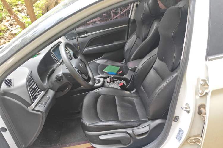 Used Hyundai Elantra (6th Generation / Lingdong) 2016 1.6L Automatic ZhiXuan – Elite Version Left Front Seat
