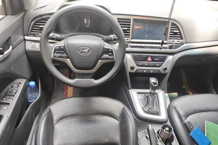 Used Hyundai Elantra (6th Generation / Lingdong) 2016 1.6L Automatic ZhiXuan – Elite Version Steering Wheel
