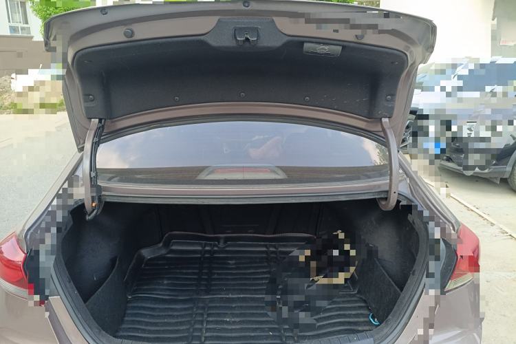 Used Hyundai Elantra (6th Generation / Lingdong) 2016 1.6L Automatic ZhiXuan – Elite Version Trunk