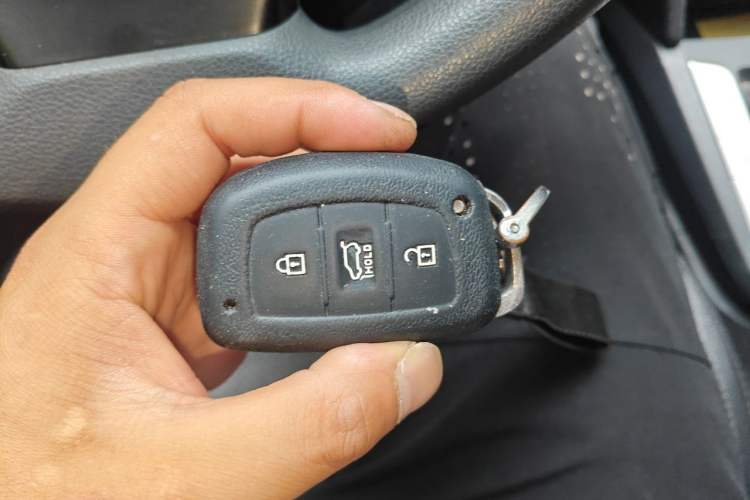 Used Hyundai Elantra (6th Generation / Lingdong) 2016 1.6L Automatic ZhiXuan – Elite Version Vehicle Key