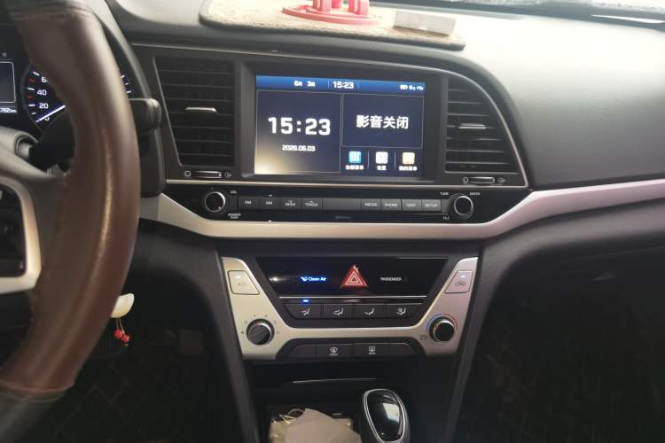 Used Hyundai Elantra (6th Generation / Lingdong) 2016 1.6L Automatic ZhiXuan – Elite Version Audio And AC Panel