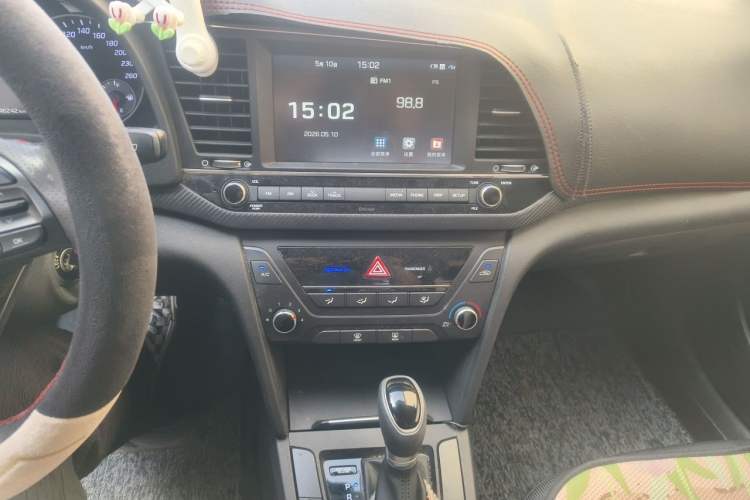 Used Hyundai Elantra (6th Generation / Lingdong) 2016 1.4T Dual-Clutch Xuan Dong · Dynamic Version Audio And AC Panel