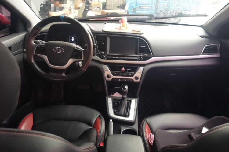 Used Hyundai Elantra (6th Generation / Lingdong) 2016 1.6L Automatic ZhiXuan – Elite Version Center Console