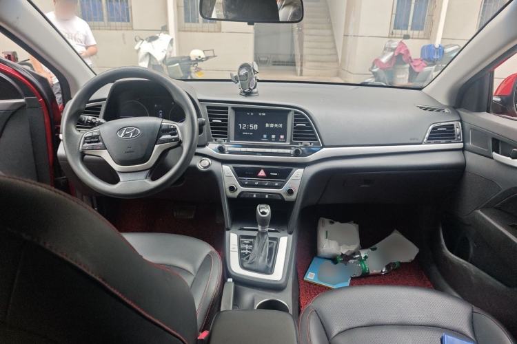 Used Hyundai Elantra (6th Generation / Lingdong) 2016 1.6L Automatic ZhiXuan – Elite Version Center Console